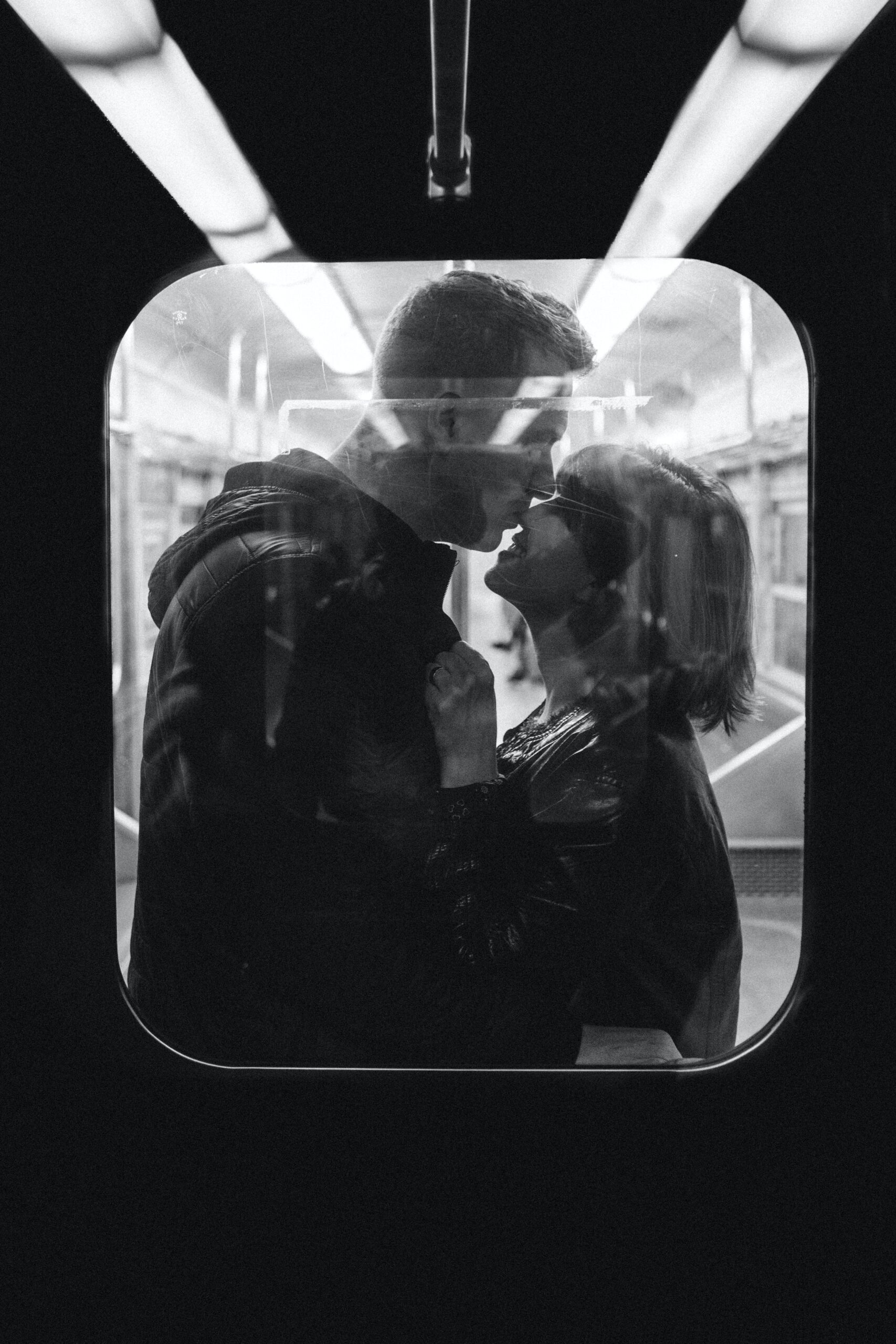 man explaining to woman in a therapy session