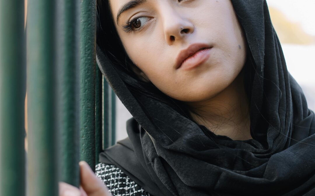 Unveiling emotional codependency: insights, recognition, and liberation.